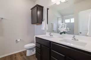 1704 T H Johnson Dr, Taylor, TX 76574 - Photo 17