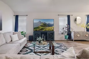 1704 T H Johnson Dr, Taylor, TX 76574 - Photo 9