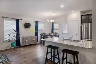 1704 T H Johnson Dr, Taylor, TX 76574 - Photo 11