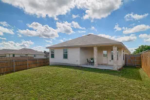 1704 T H Johnson Dr, Taylor, TX 76574 - Photo 25