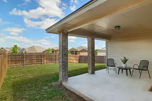 1704 T H Johnson Dr, Taylor, TX 76574 - Photo 23