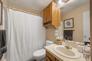 128 Hillside Dr, Elgin, TX 78621 - Photo 11