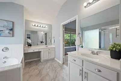 12536 Canyon Glen Drive, Austin, TX 78732 - Photo 11
