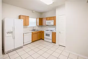145 Michaelis St, Kyle, TX 78640 - Photo 7