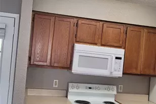 8804 Schick Rd, Austin, TX 78729 - Photo 3