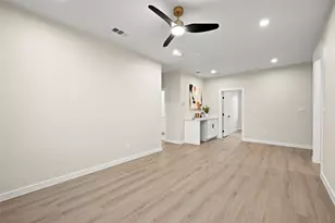 901 Redd St, Austin, TX 78745 - Photo 17