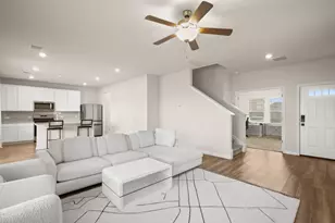 14424 Heartland Dr, Manor, TX 78653 - Photo 5