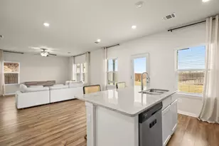 14424 Heartland Dr, Manor, TX 78653 - Photo 9