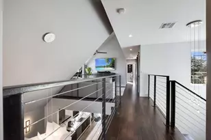 1802 W 10th St, Austin, TX 78703 - Photo 15