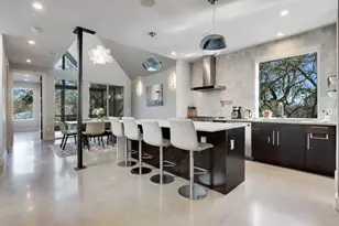 1802 W 10th St, Austin, TX 78703 - Photo 5