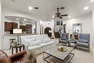 18 Hedgebrook Way, The Hills, TX 78738 - Photo 5