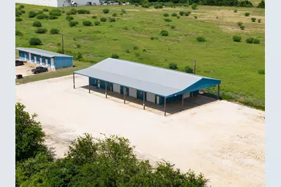 945 Huser Boulevard, Schulenburg, TX 78956 - Photo 5