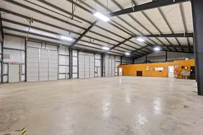 945 Huser Boulevard, Schulenburg, TX 78956 - Photo 13