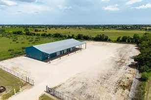 945 Huser Blvd, Schulenburg, TX 78956 - Photo 1