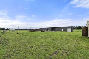 1608 Co Rd 204, Liberty Hill, TX 78642 - Photo 33