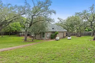 11115 Shady Hollow Dr, Austin, TX 78748 - Photo 31