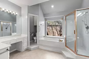 11115 Shady Hollow Dr, Austin, TX 78748 - Photo 17