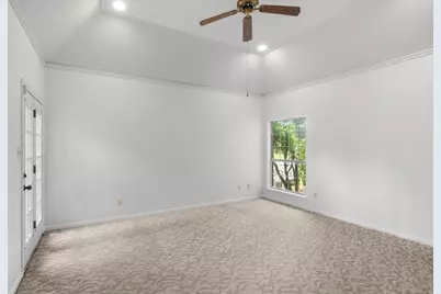 11115 Shady Hollow Drive, Austin, TX 78748 - Photo 15
