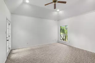 11115 Shady Hollow Dr, Austin, TX 78748 - Photo 15