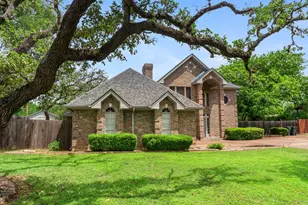 11115 Shady Hollow Dr, Austin, TX 78748 - Photo 3