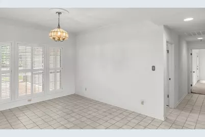11115 Shady Hollow Drive, Austin, TX 78748 - Photo 9