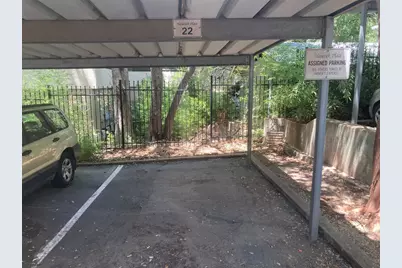 912 E 32nd St. Street E #101, Austin, TX 78705 - Photo 19