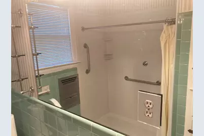 912 E 32nd St. Street E #101, Austin, TX 78705 - Photo 17