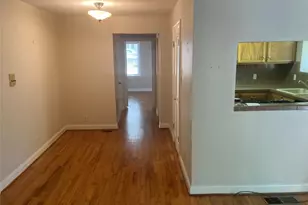 912 E 32nd St Street E, Austin, TX 78705 - Photo 5