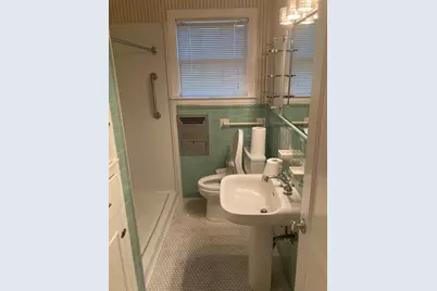 912 E 32nd St. Street E #101, Austin, TX 78705 - Photo 13