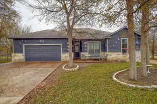 172 Waipahoehoe Dr, Bastrop, TX 78602 - Photo 1