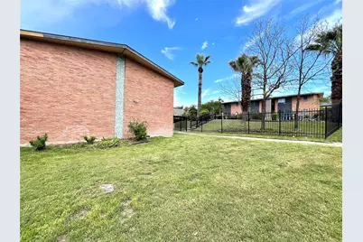 3304 Red River Street #107, Austin, TX 78705 - Photo 13