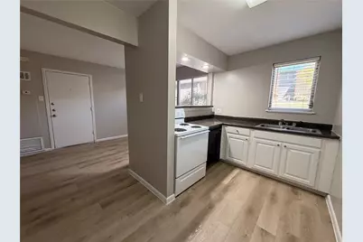 3304 Red River Street #107, Austin, TX 78705 - Photo 3