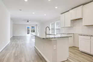 125 Holmby Dr, Hutto, TX 78634 - Photo 3