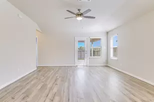 125 Holmby Dr, Hutto, TX 78634 - Photo 9