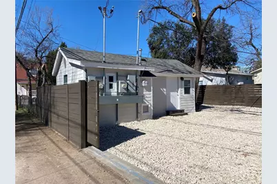 1105 E 3rd Street #B, Austin, TX 78702 - Photo 1