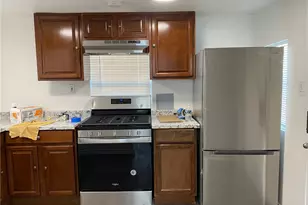 1105 E 3rd St, Austin, TX 78702 - Photo 3