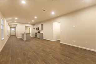 612 Roaring Fork Ln, Bastrop, TX 78602 - Photo 11