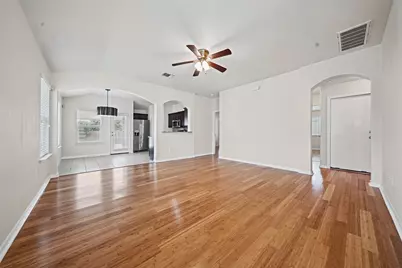 113 Wallops, Kyle, TX 78640 - Photo 3