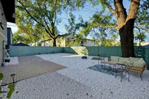 608 Franklin Blvd, Austin, TX 78751 - Photo 25