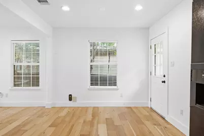 6802 Villita Avenida Street, Austin, TX 78741 - Photo 9