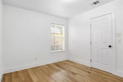 6802 Villita Avenida Street, Austin, TX 78741 - Photo 31