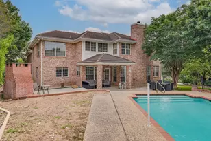 14 Torrington Ln, The Hills, TX 78738 - Photo 17