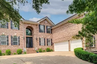 14 Torrington Ln, The Hills, TX 78738 - Photo 1