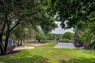 14 Torrington Ln, The Hills, TX 78738 - Photo 19