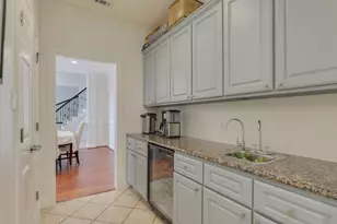 14 Torrington Ln, The Hills, TX 78738 - Photo 5