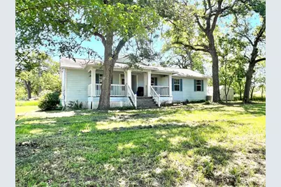 2105 W Gillis Avenue, Cameron, TX 76520 - Photo 7