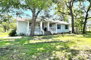 2105 W Gillis Ave, Cameron, TX 76520 - Photo 7