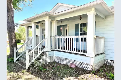 2105 W Gillis Avenue, Cameron, TX 76520 - Photo 3