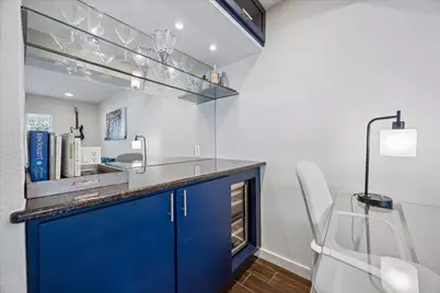 1510 W 6th Street #206, Austin, TX 78703 - Photo 5