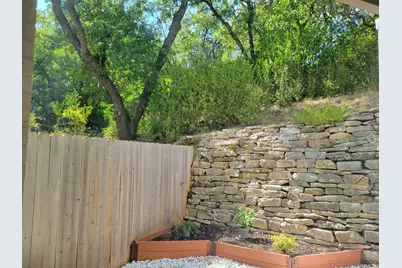 6600 Valleyside Road #B8, Austin, TX 78731 - Photo 17